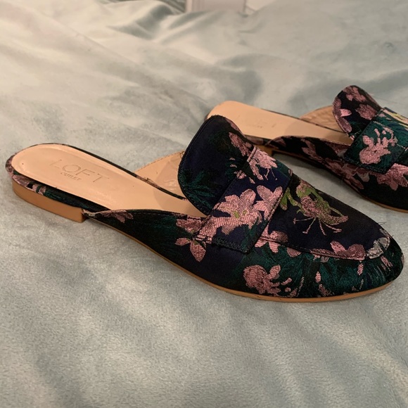 LOFT Slide Flats - Picture 4 of 4